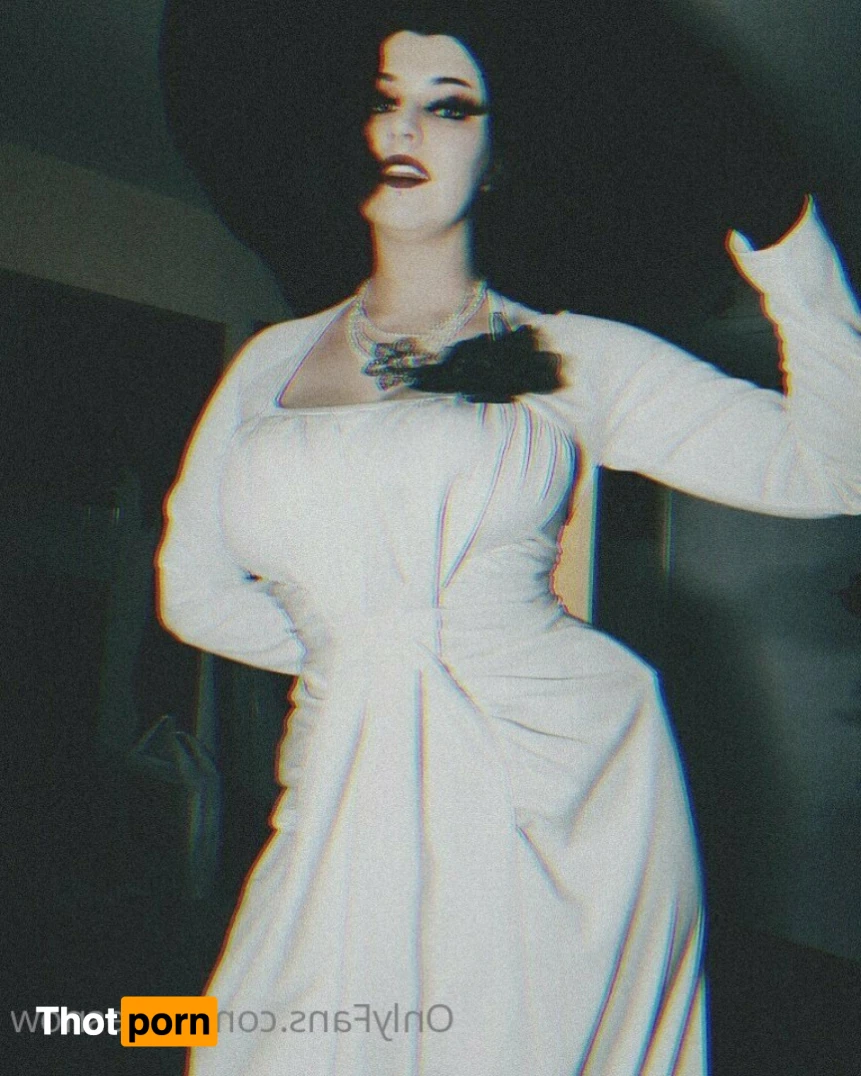 Alice ~ Big Tittied Goth Girlfriend 14957521