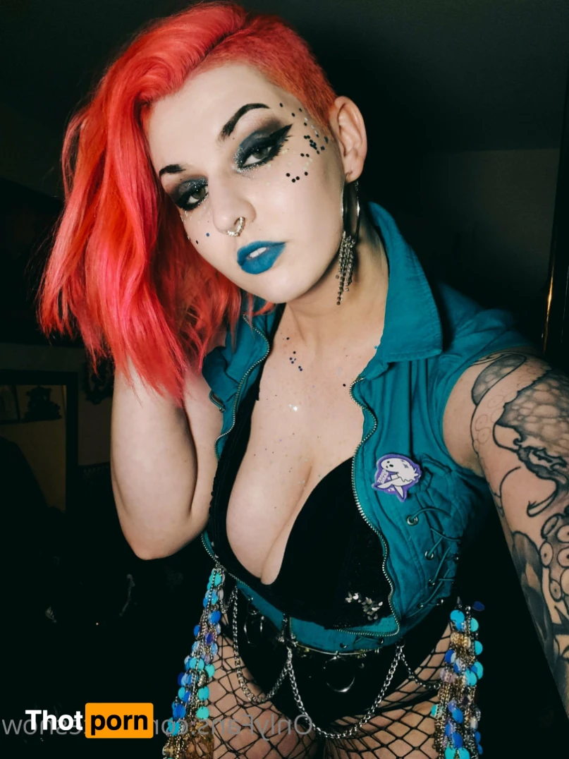 Alice ~ Big Tittied Goth Girlfriend 15000533