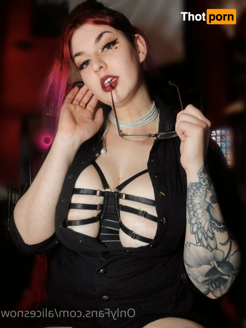 Alice ~ Big Tittied Goth Girlfriend 15046384