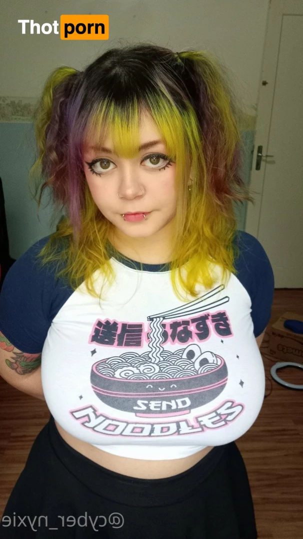 Nyxie 💚👾 2159191