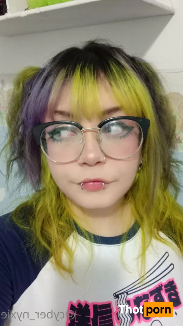 Nyxie 💚👾 2159192