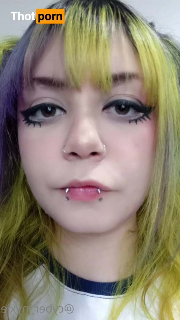 Nyxie 💚👾 2159195