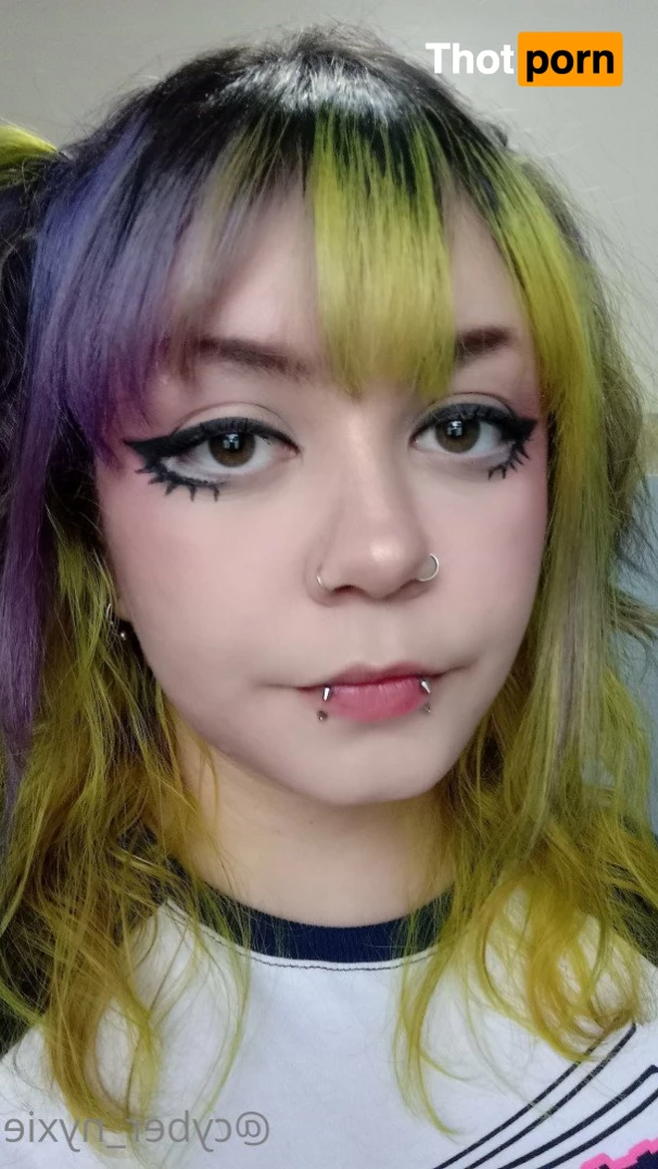 Nyxie 💚👾 2159199