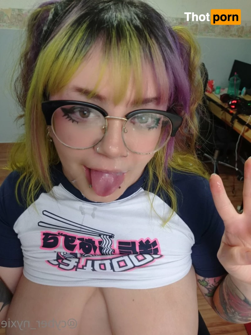 Nyxie 💚👾 2159201