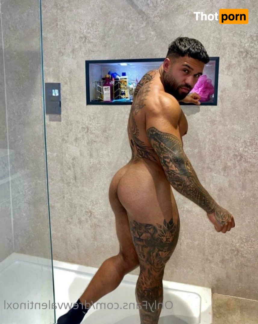 Drew Valentino (DrewcyFrOOtXL) 2159124