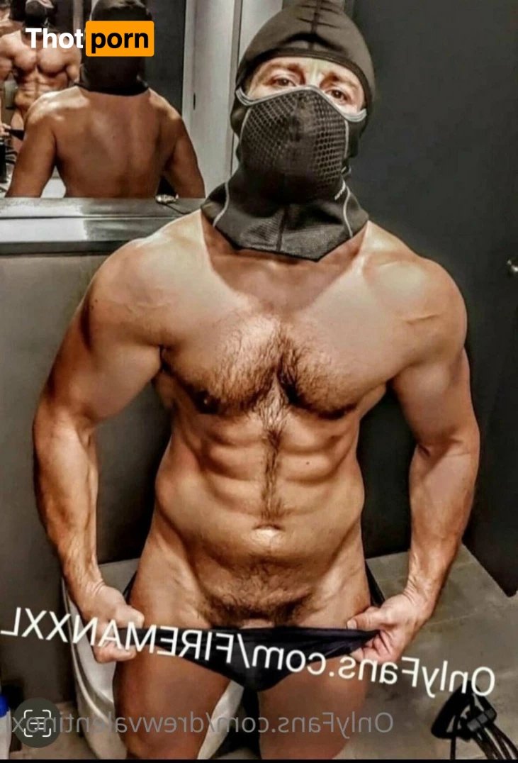 Drew Valentino (DrewcyFrOOtXL) 2159126