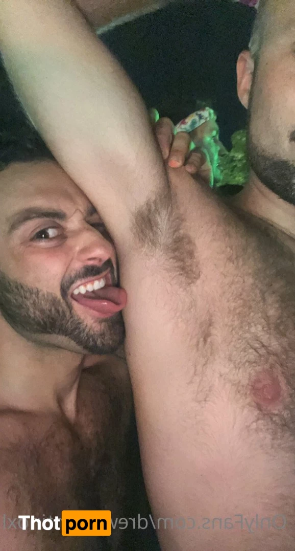 Drew Valentino (DrewcyFrOOtXL) 2159133