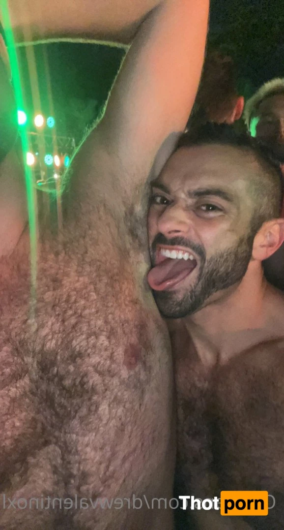 Drew Valentino (DrewcyFrOOtXL) 2159138