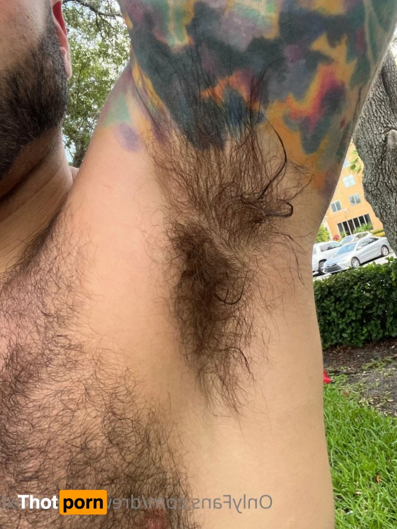 Drew Valentino (DrewcyFrOOtXL) 2159141