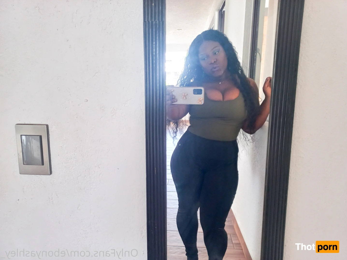 Ebony Ashley 14592584