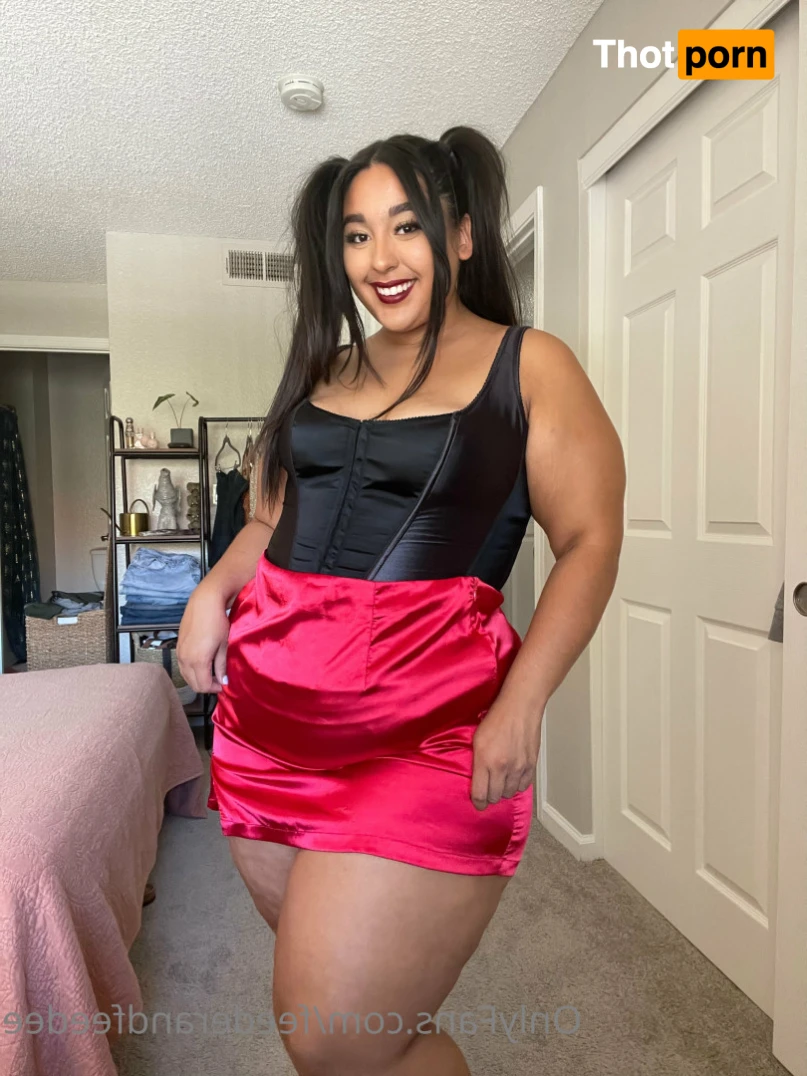 Feeder and Feedee 16533845