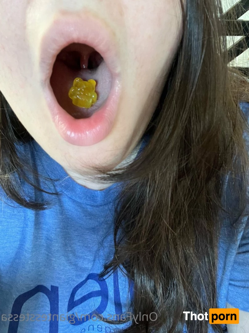 Tessa the Giant 2157674