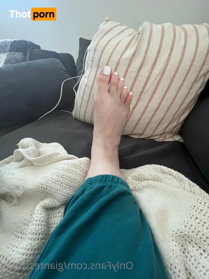 Tessa the Giant 4163158