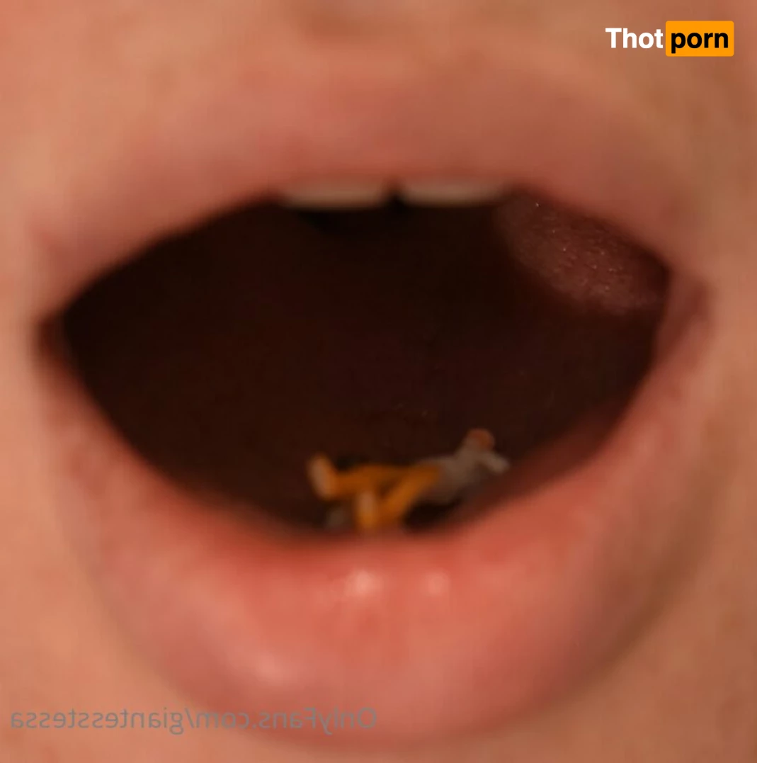 Tessa the Giant 6553131