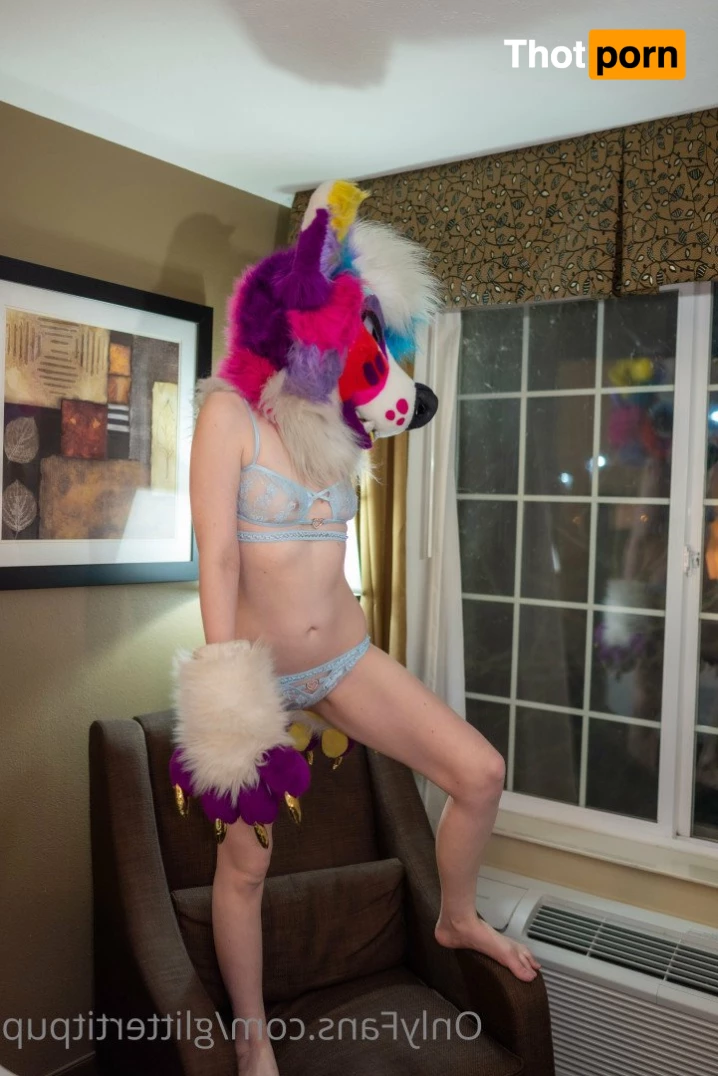 Glitter Tit Pup 4011597