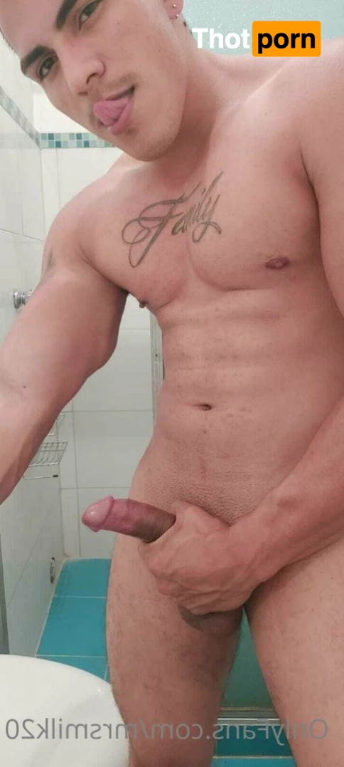 King Eros ☘️ 2155219