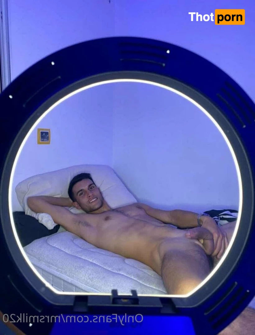 King Eros ☘️ 2155235