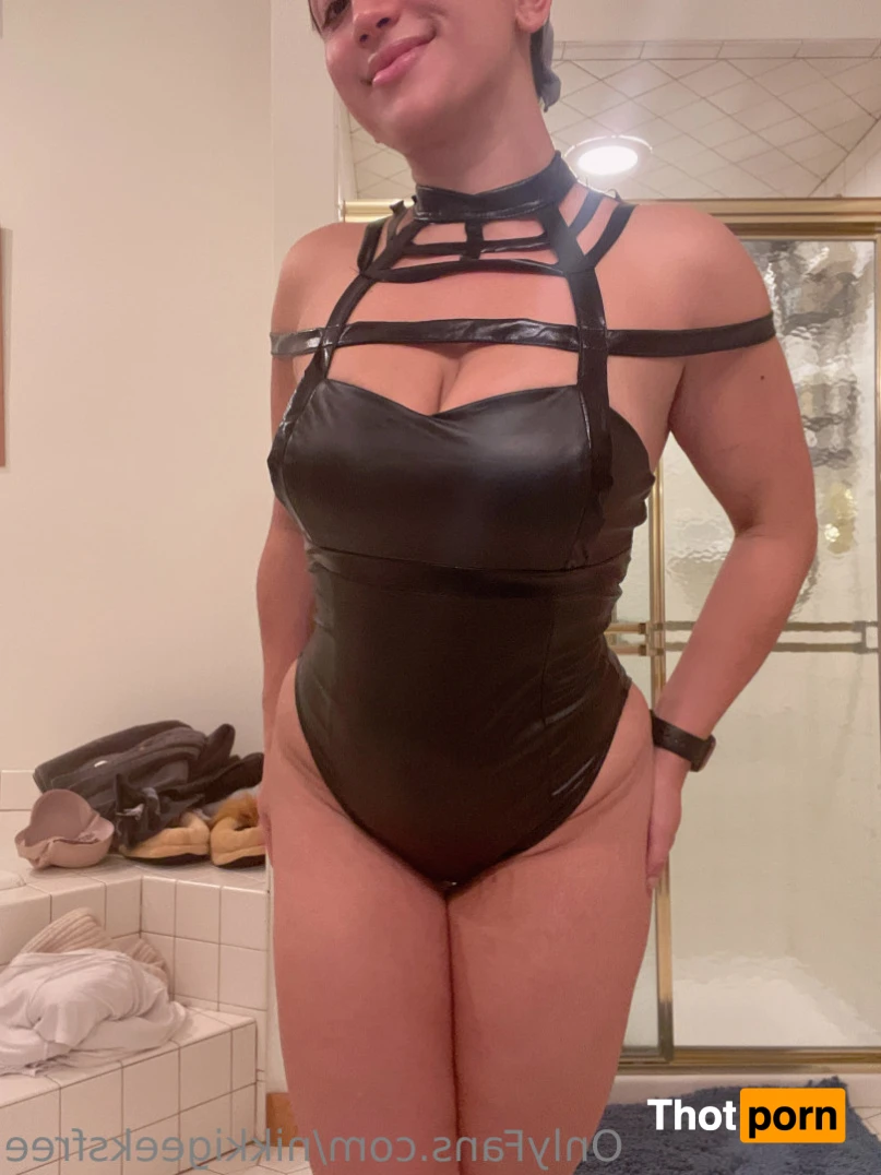 Nikki Geeks Free 12804565