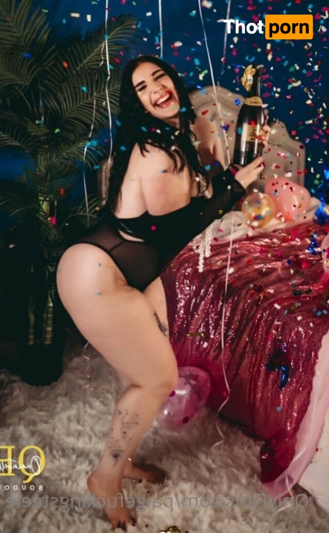 Paige Steele 2154953