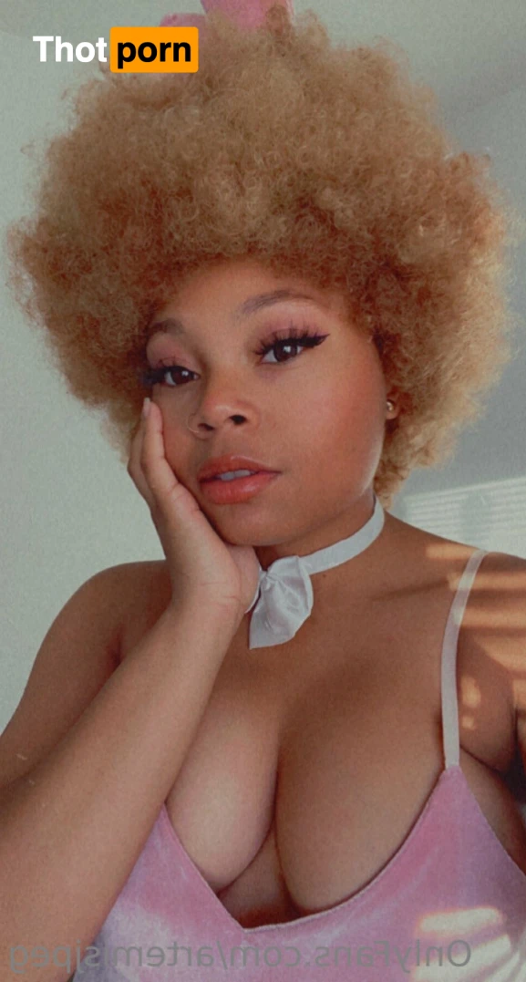 Artemis ✨ 15093688