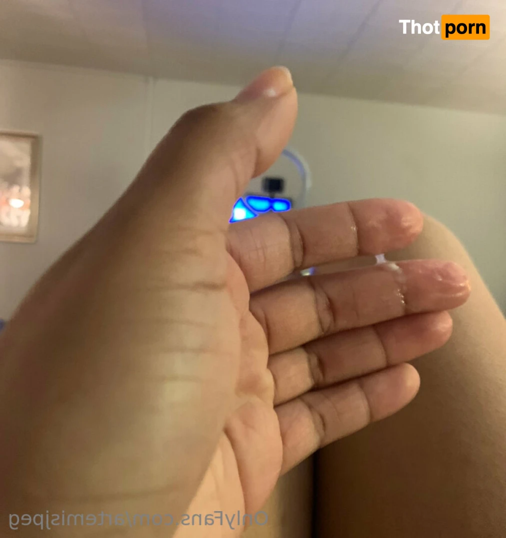 Artemis ✨ 15093781