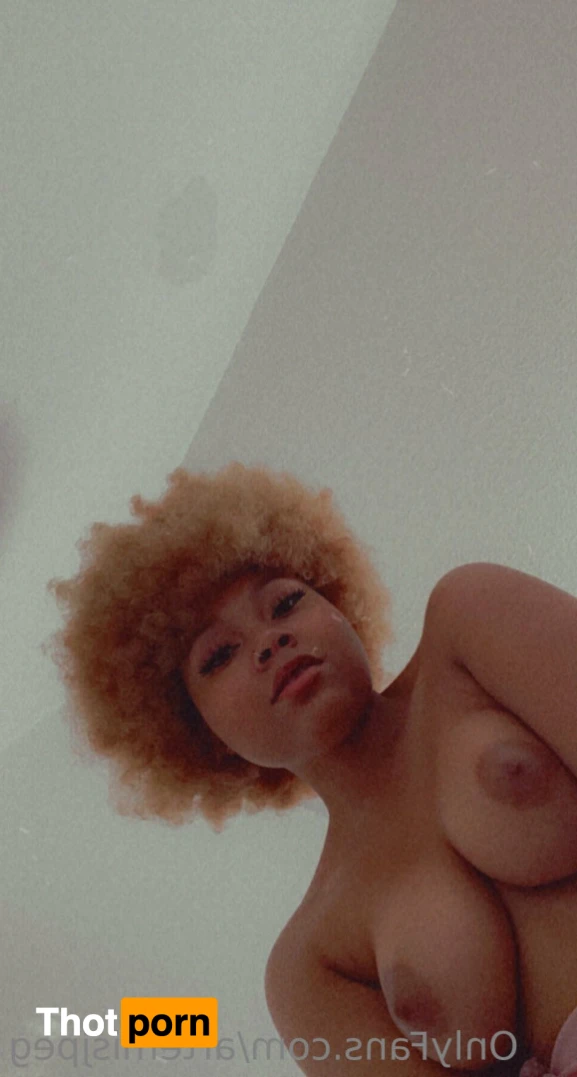 Artemis ✨ 15093903