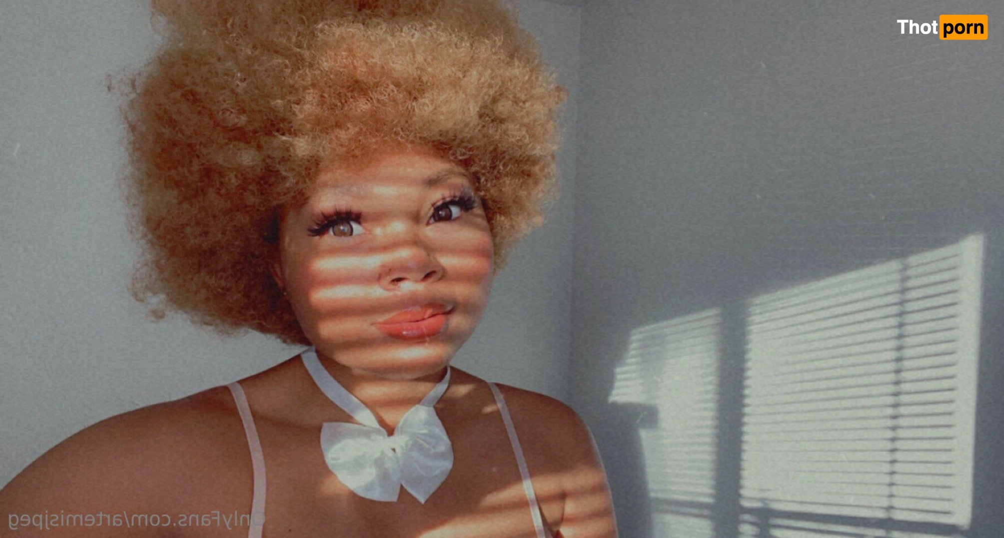 Artemis ✨ 15093940