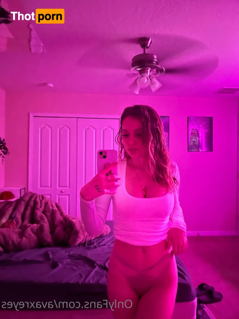 Ava Reyes 💖 6536805