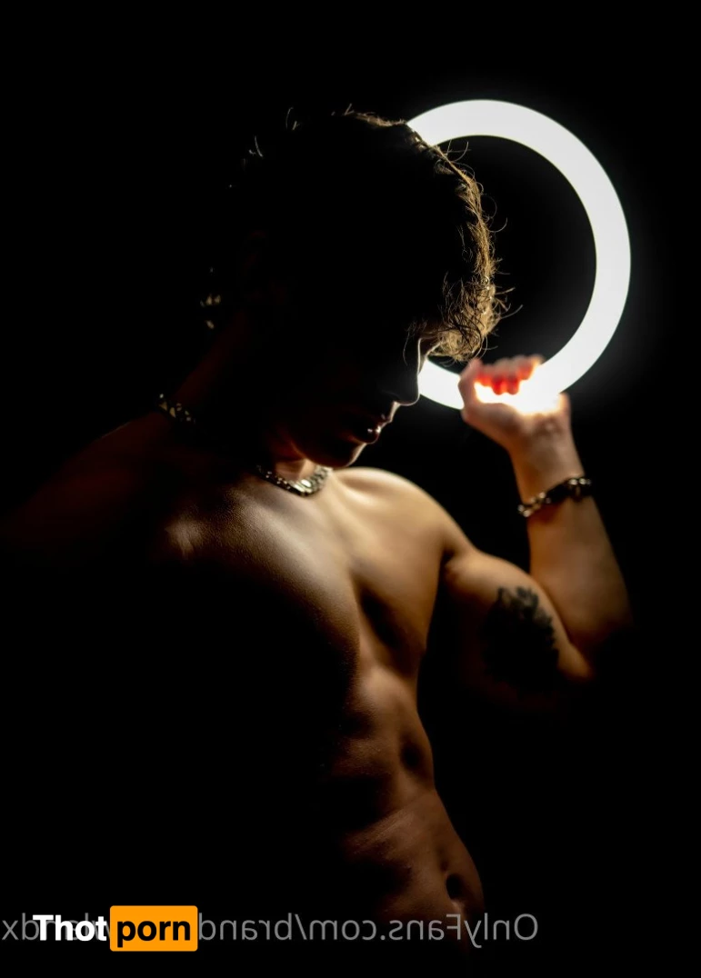 Brandon Rowland 3654979