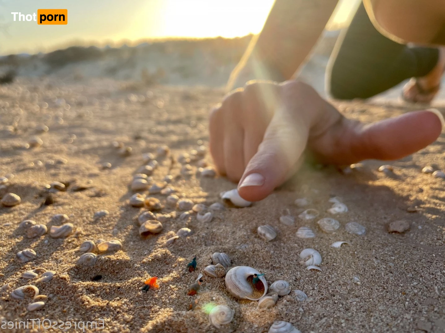 Empress Of Tinies 👄 2133599