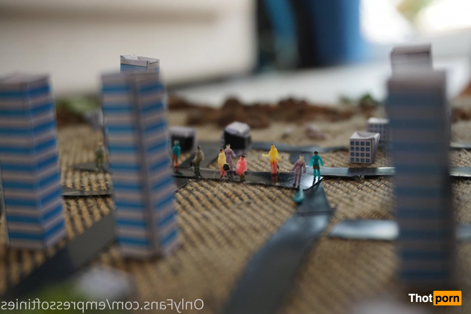 Empress Of Tinies 👄 2133623