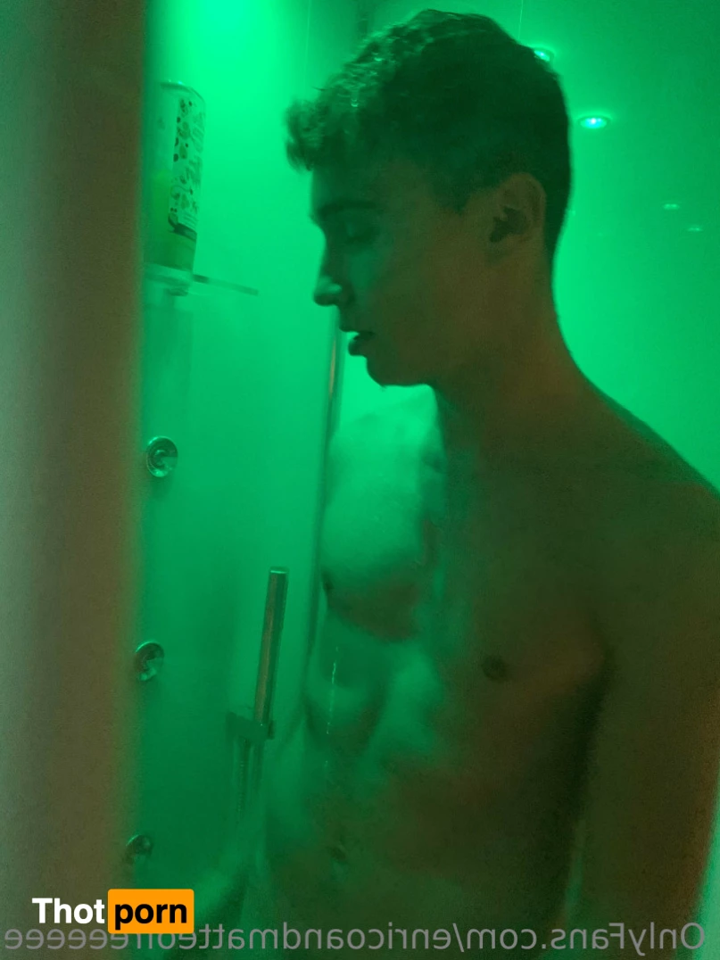 Henry&amp;MatteoFree 7480640