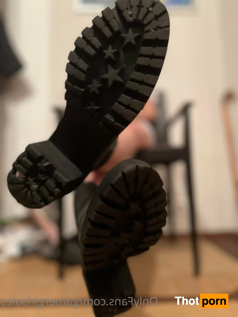 Gamer Girl Soles 6205340