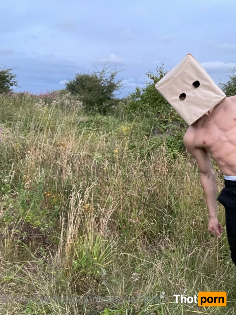 Paper Bag Leo ❕FREE❕ 2129282