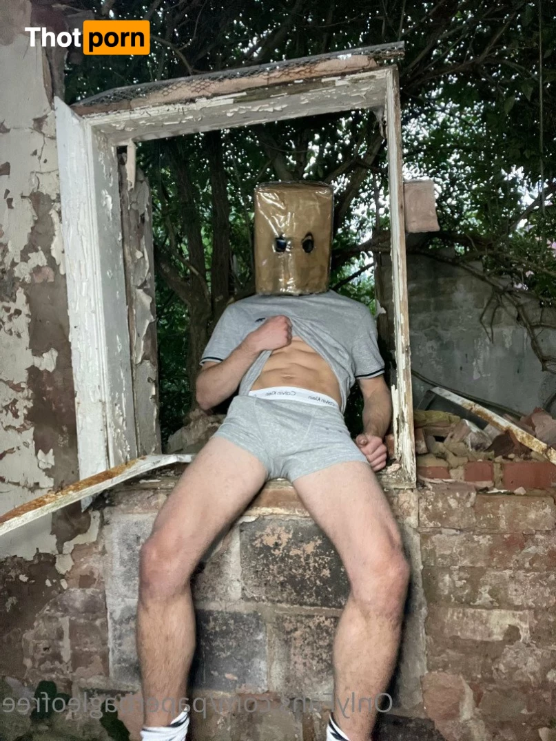 Paper Bag Leo ❕FREE❕ 2129286