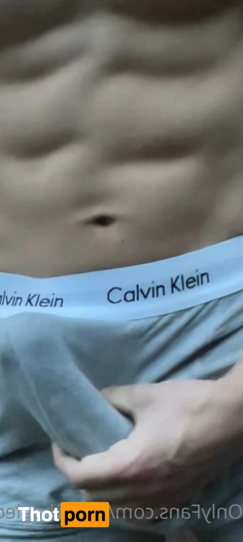 Paper Bag Leo ❕FREE❕ 2129323