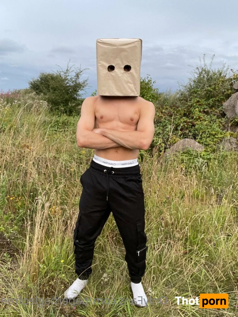 Paper Bag Leo ❕FREE❕ 2129338