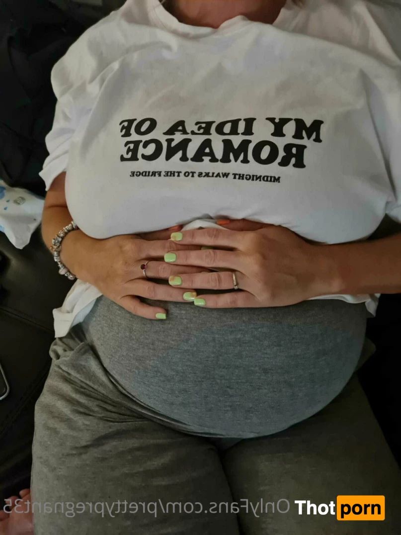 Pretty Pregnant 7620916
