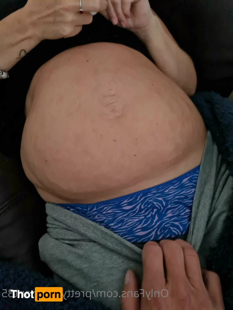 Pretty Pregnant 7621085