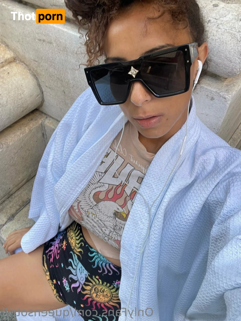 QueenSoTrill 12498618