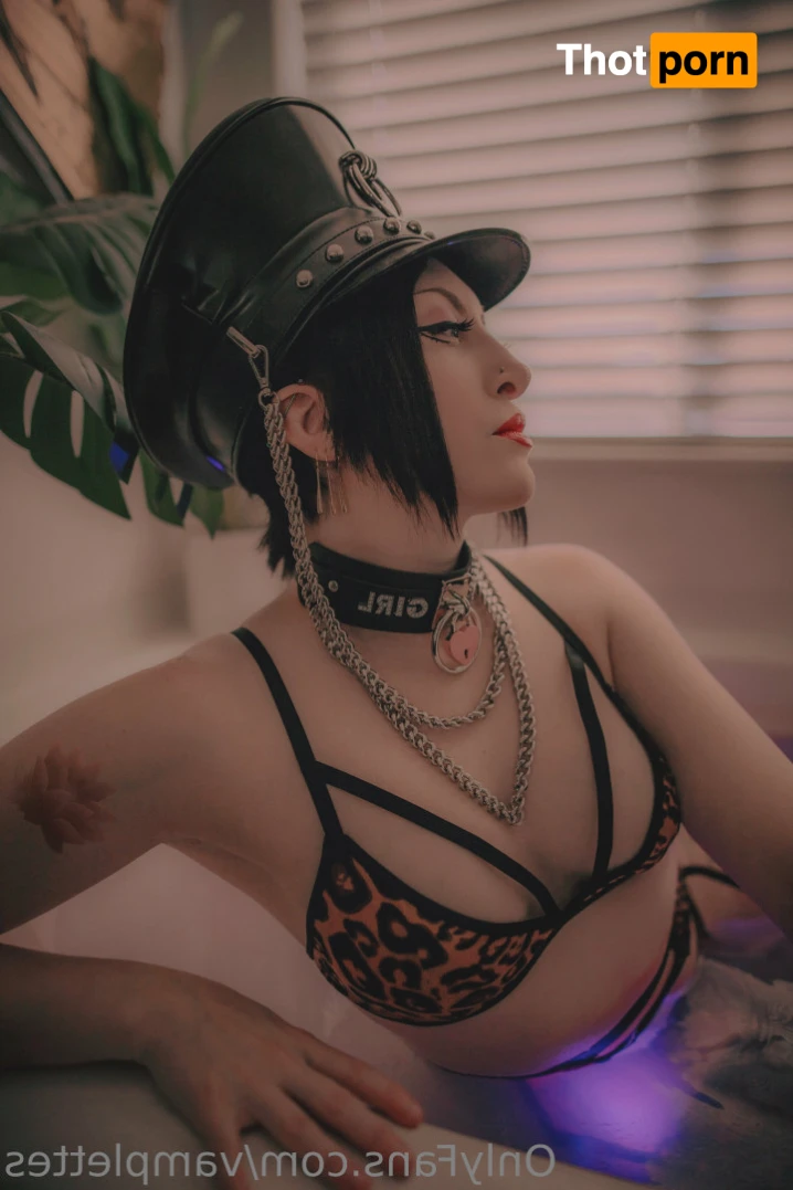 VamplettesFree 12085350