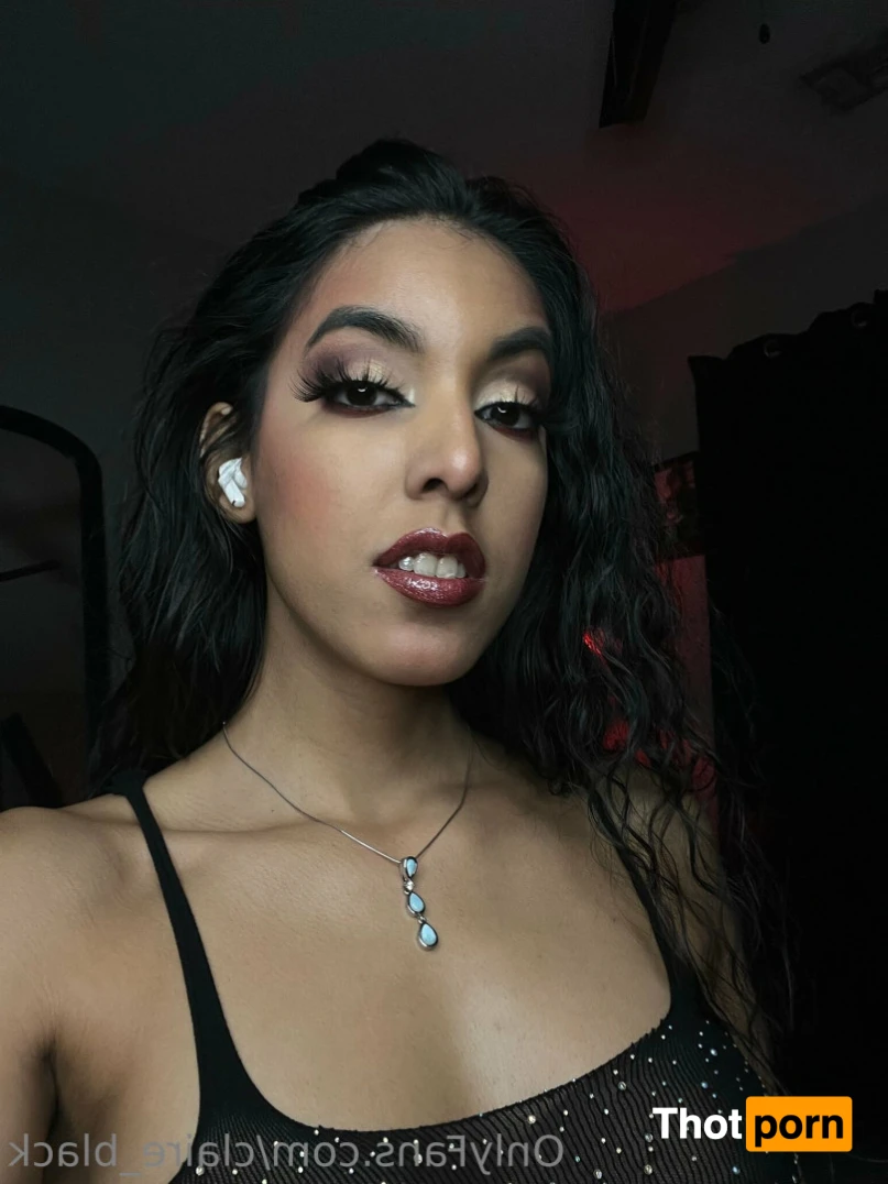 Claire Black 12033310