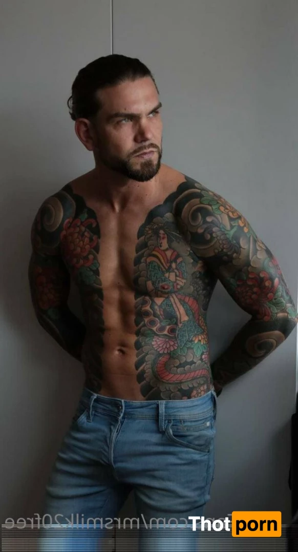 Joe Thomas 💦 FREE 2146571