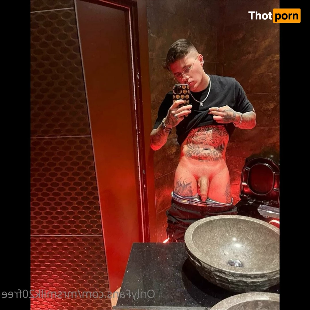 Joe Thomas 💦 FREE 2146574