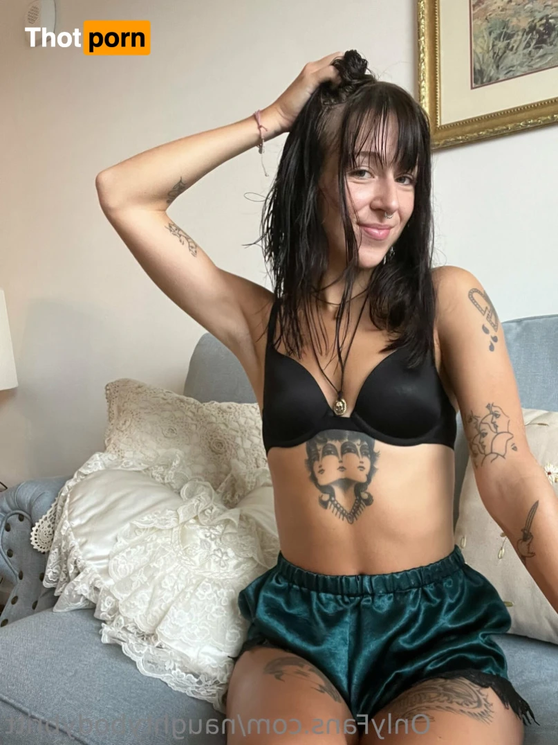 ASU college freshmen 💋 12025316