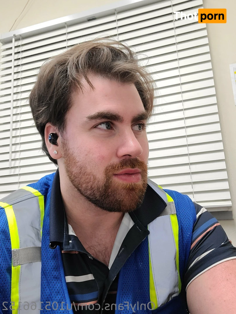 Blue Collar Steve 11843923