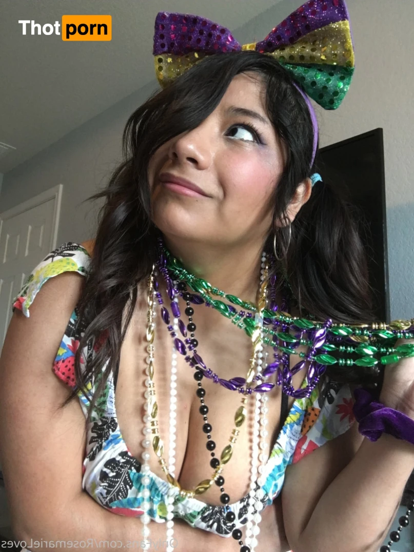 RosemarieLoves 11823214