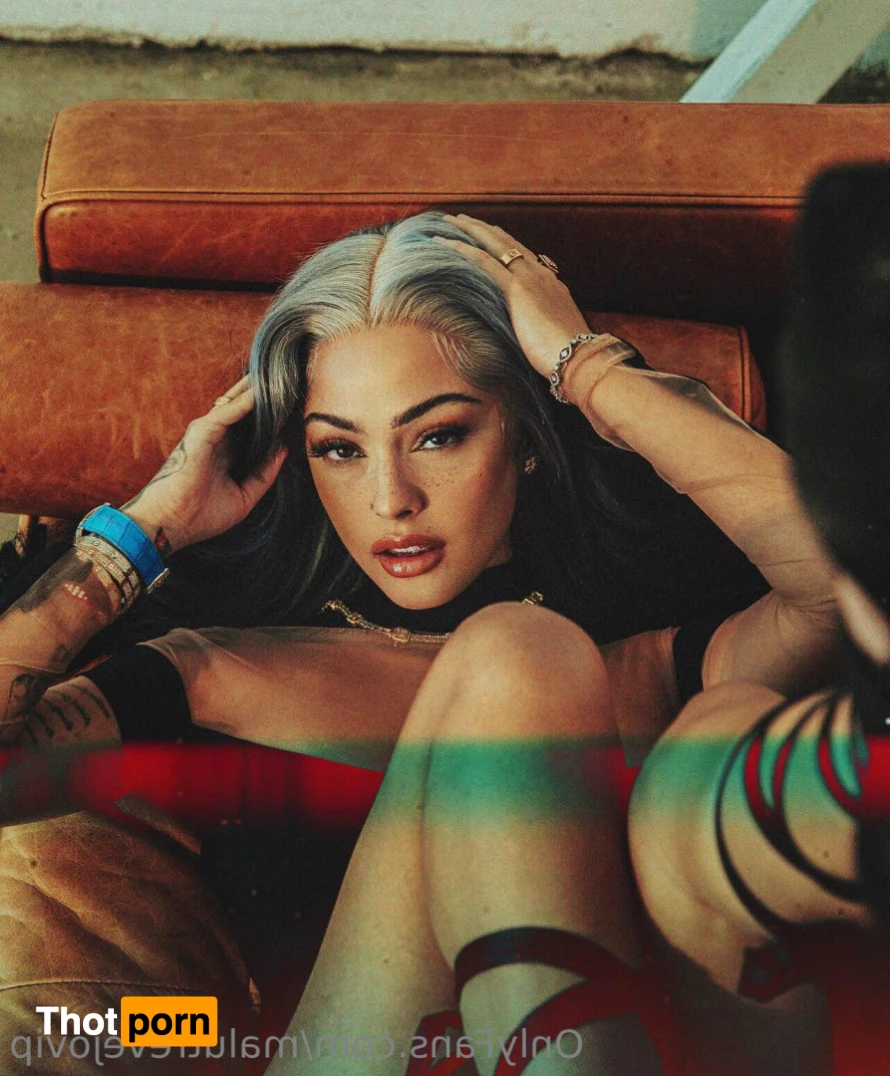 Malu Trevejo 11801307