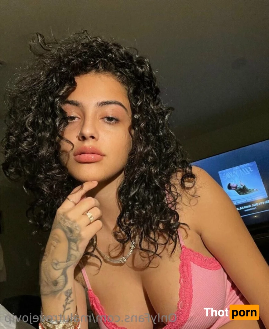 Malu Trevejo 11801972