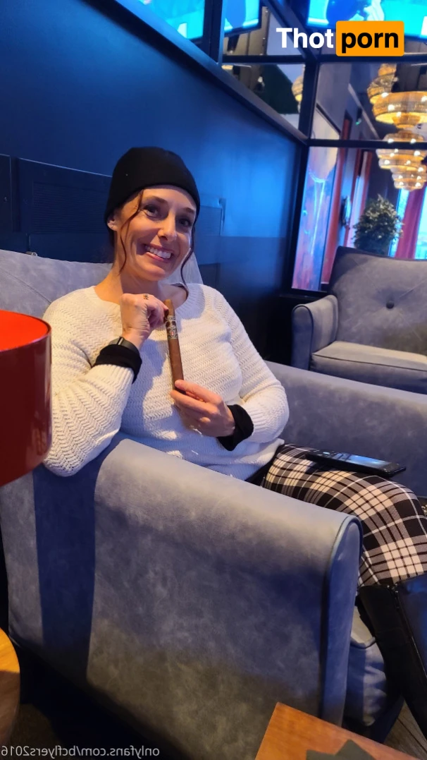 HotWifeInOk 14661089